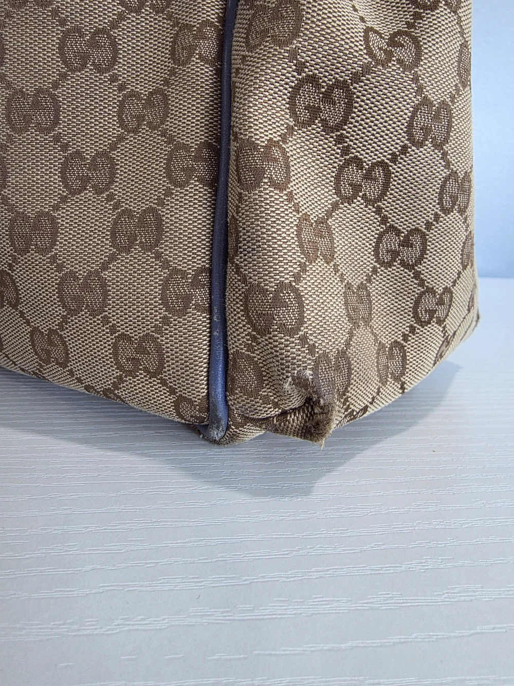 Gucci Beige GG Supreme Canvas Shoulder/Baby/Diaper Bag with Blue Trim